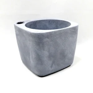 selbstbewässernder Pflanzkübel mit Wasserreservoir heller podd Serie Lockwitz in der Farbe Zink