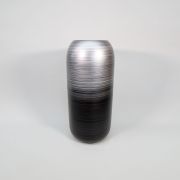 heller Vase PMT-070C/13 - edle handlackierte kugelförmige Vase in der Farbe Silber/Schwarz aus Polyuresin mit einer Höhe von 75 Zentimetern und Durchmesser 34 Zentimetern