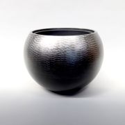 heller Vase PMT-087A/13 - Edle handlackierte kugelförmige Vase in der Farbe Silber/Schwarz aus Polyuresin mit einer Höhe von 43 Zentimetern und Durchmesser 60 Zentimetern