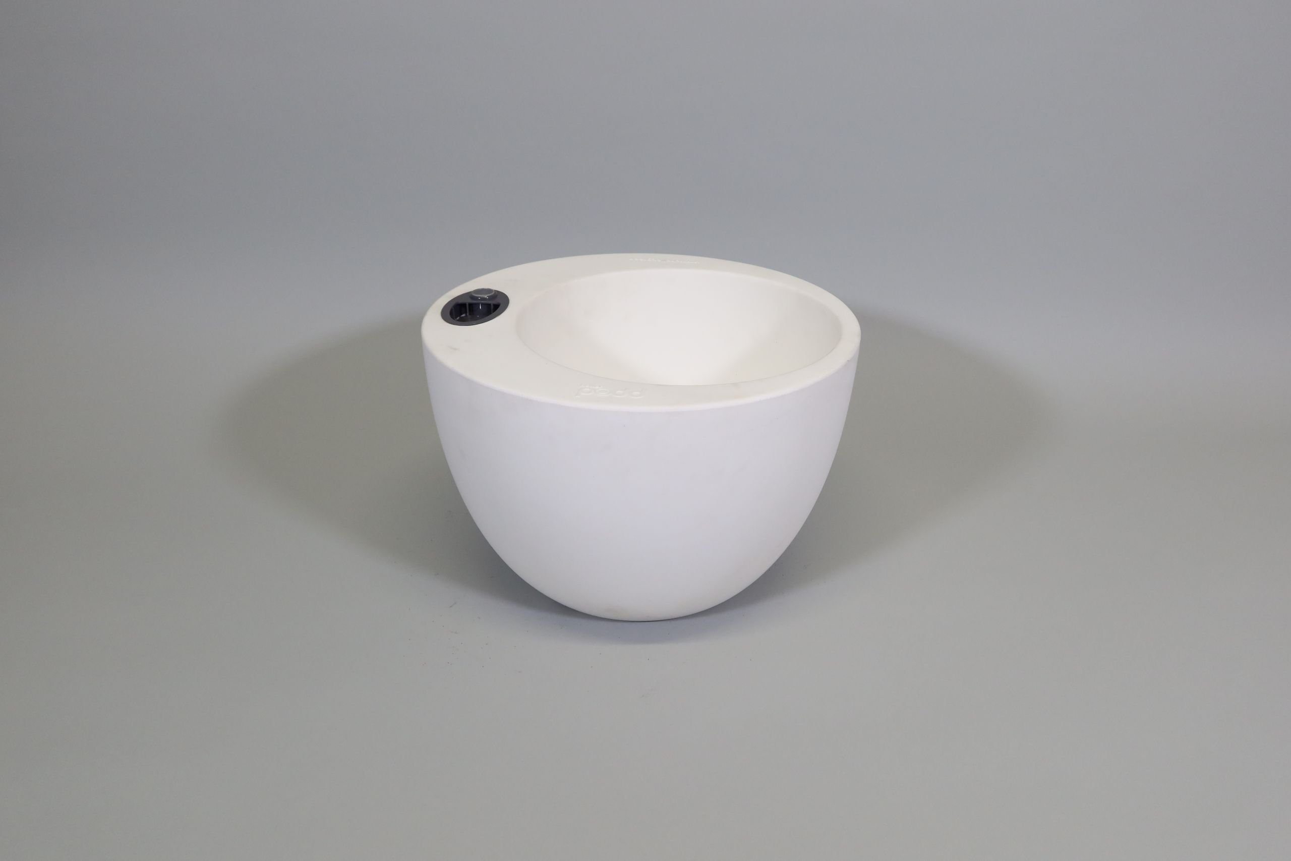 Selbstbewässerndes Pflanzgefäß „podd PROMNITZ“ in der Farbe Weiß